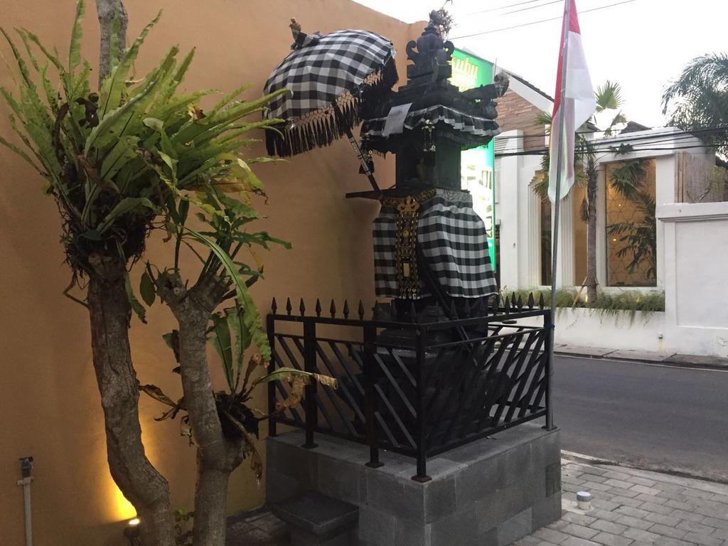 Dikubu Belong Seminyak Hotel Ngoại thất bức ảnh